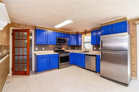 38 Greenwood Road North Kingstown RI 02852