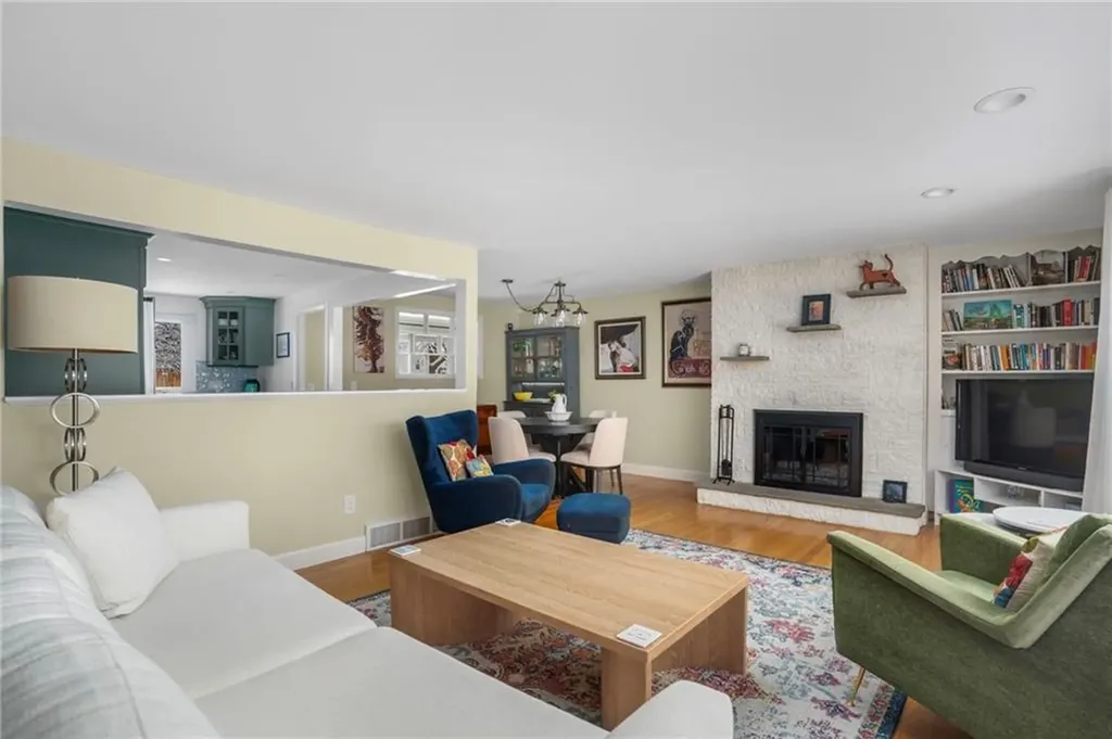 38 Baldino Drive Cranston RI 02920