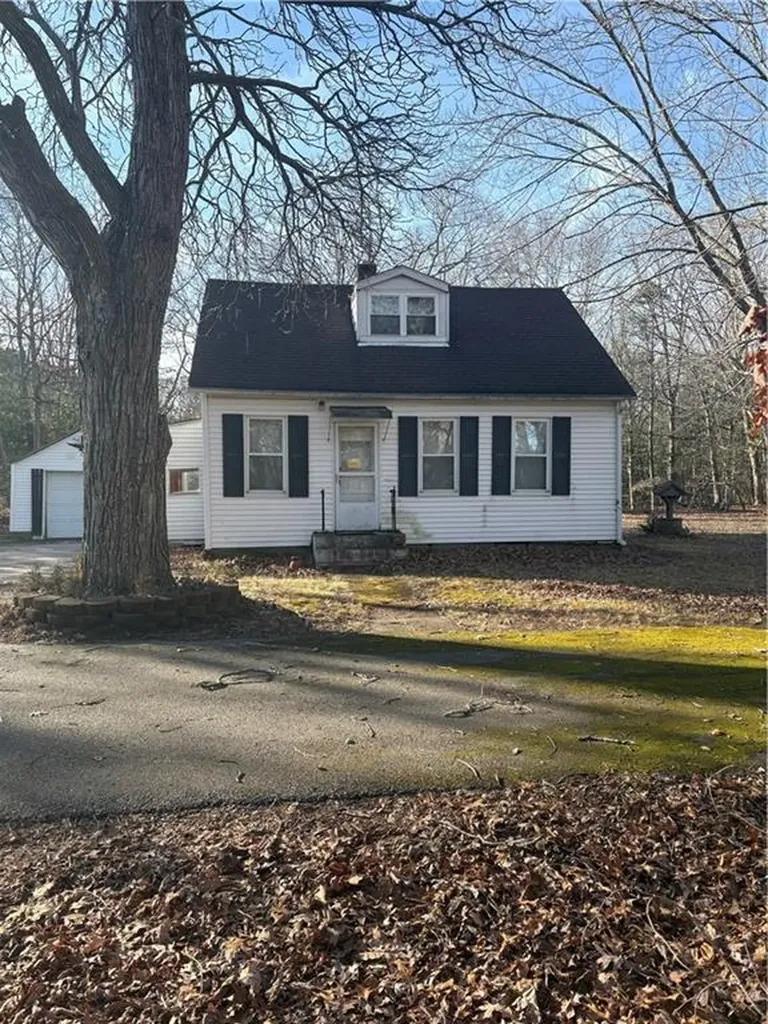 15 Airport Road Coventry RI 02816
