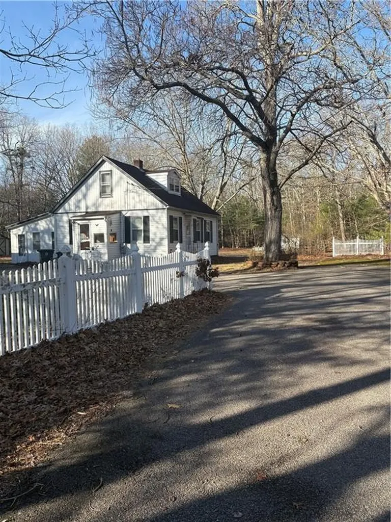 15 Airport Road Coventry RI 02816