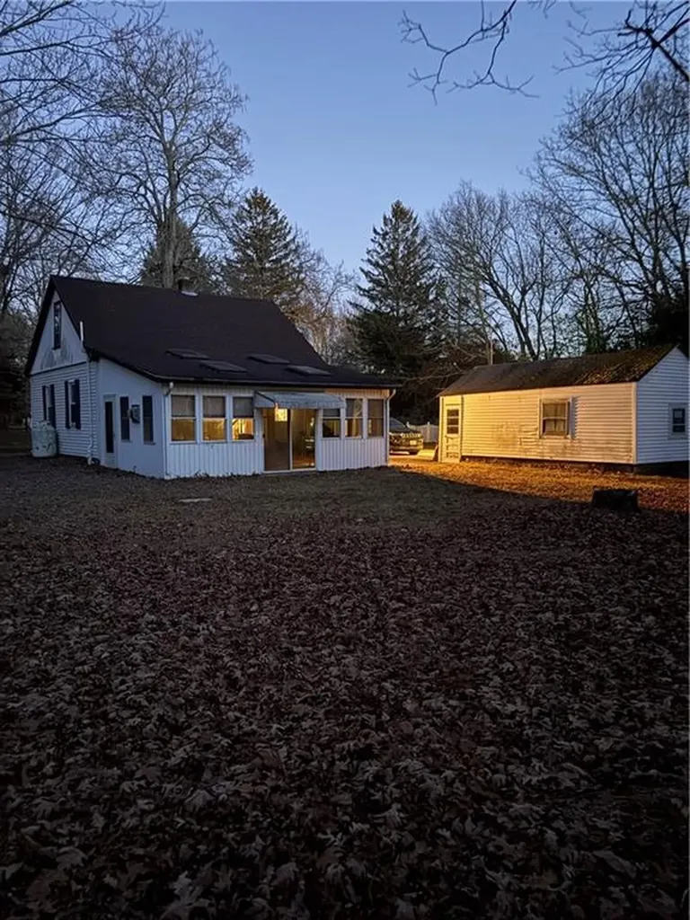 15 Airport Road Coventry RI 02816