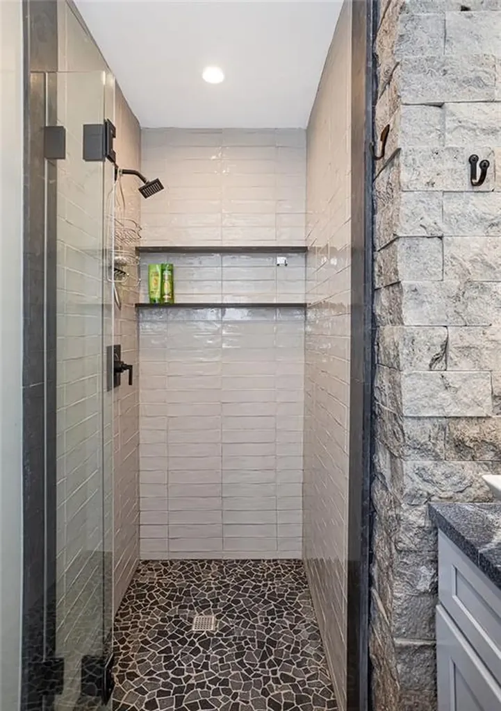 70 Ellen Lane Cranston RI 02921