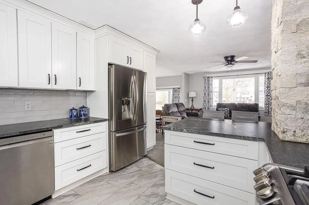 70 Ellen Lane Cranston RI 02921