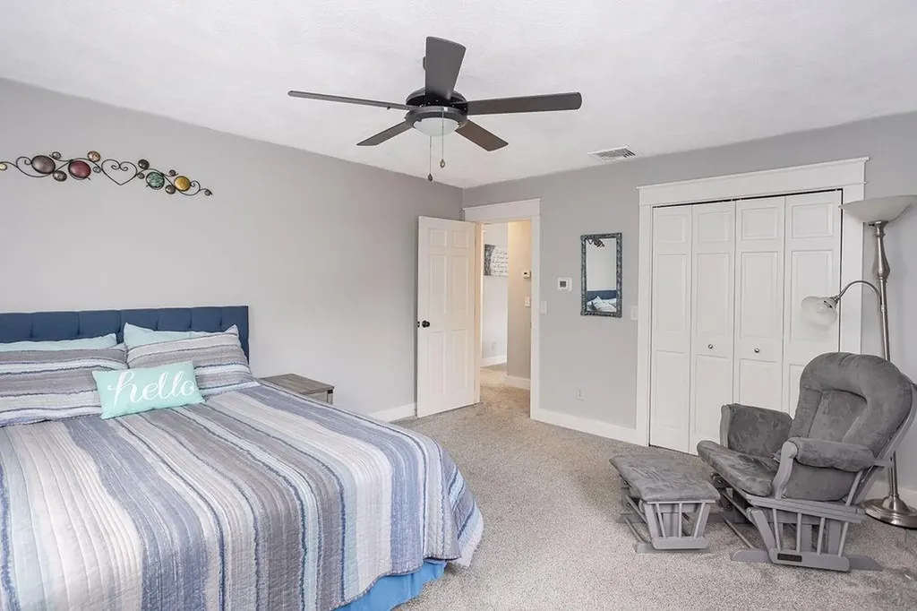 70 Ellen Lane Cranston RI 02921