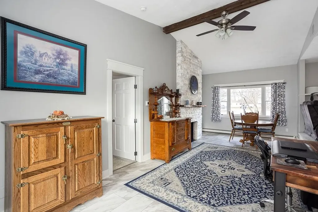 70 Ellen Lane Cranston RI 02921