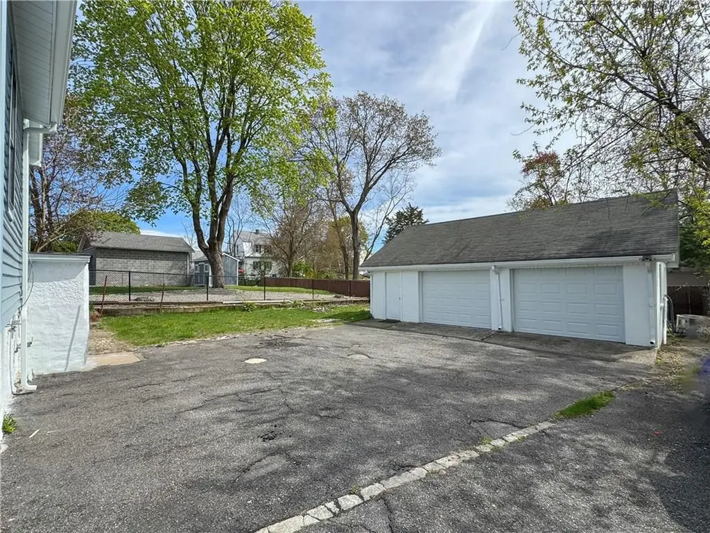 220 Francis Avenue North Providence RI 02904
