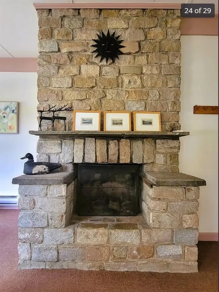 106 Pettaquamscutt Lake Road Narragansett RI 02874