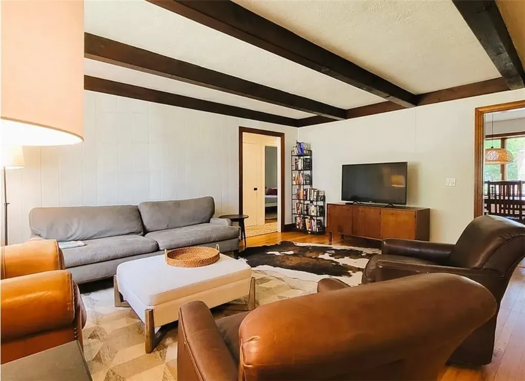 106 Pettaquamscutt Lake Road Narragansett RI 02874