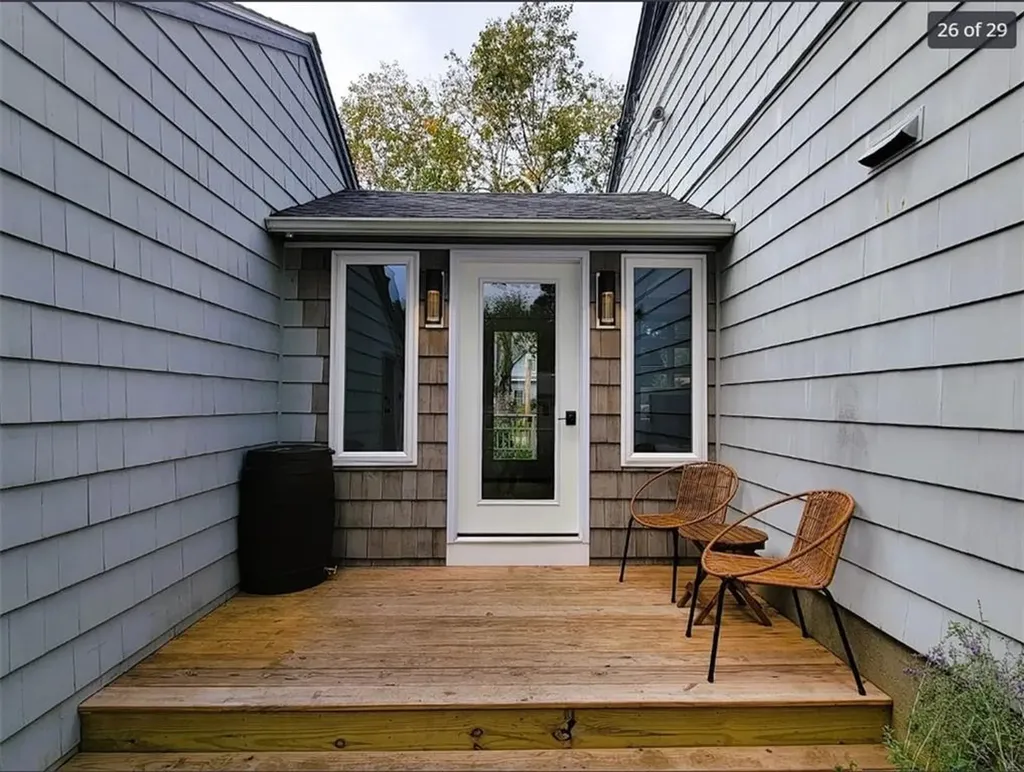 106 Pettaquamscutt Lake Road Narragansett RI 02874