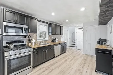 54 Silver Lake Avenue Providence RI 02909