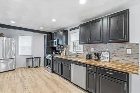 54 Silver Lake Avenue Providence RI 02909