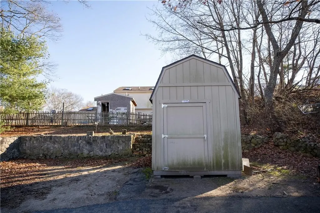 166 Hopkins Hill Road Coventry RI 02816