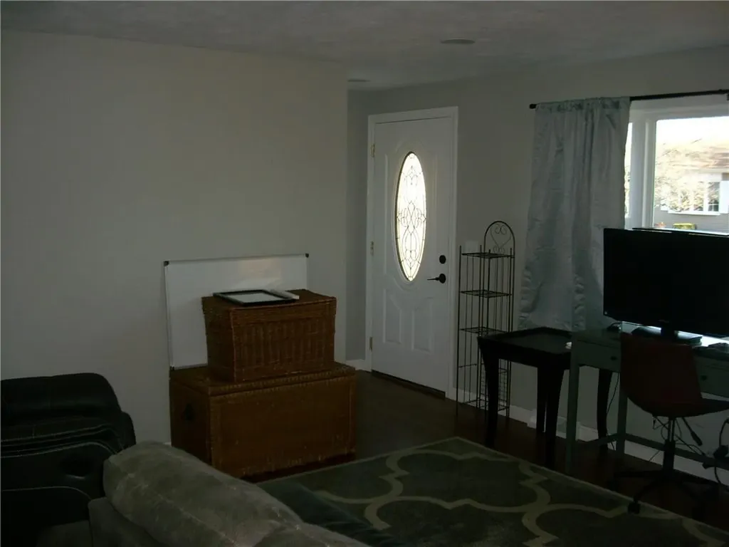 68 Alfred Street Warwick RI 02889