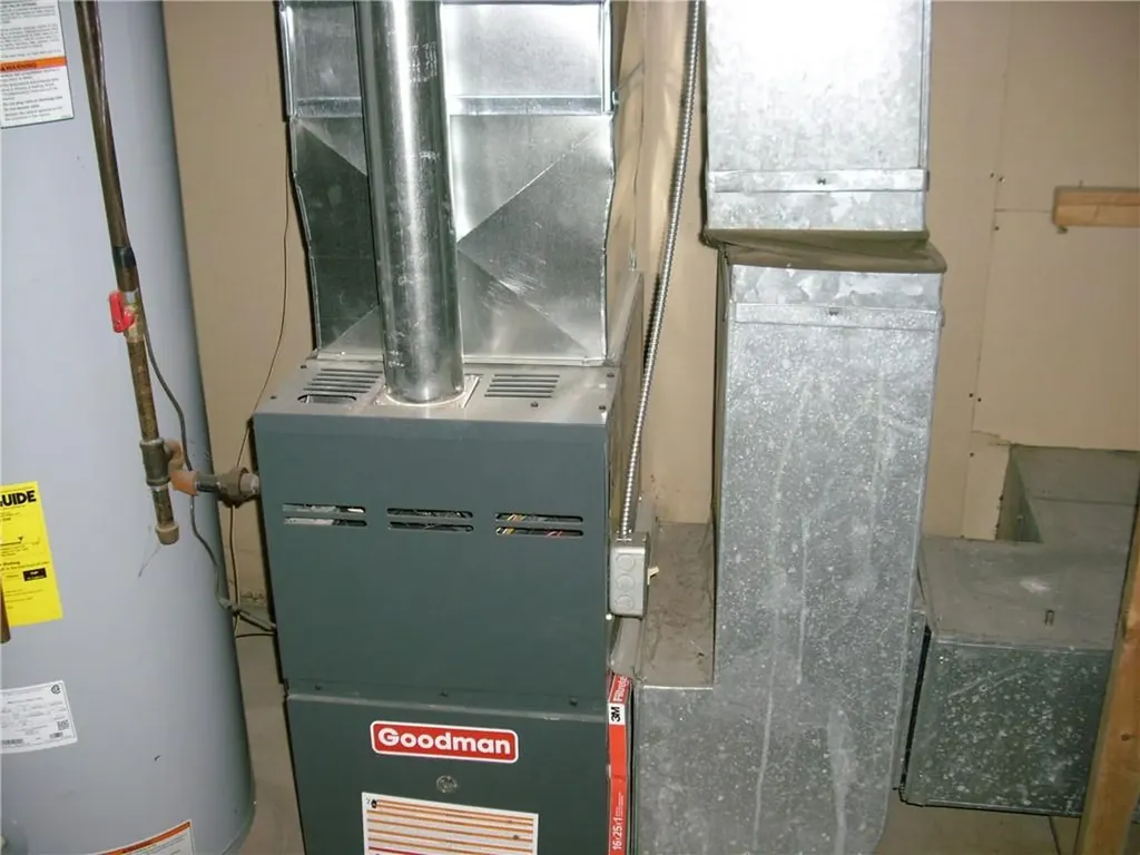 68 Alfred Street Warwick RI 02889