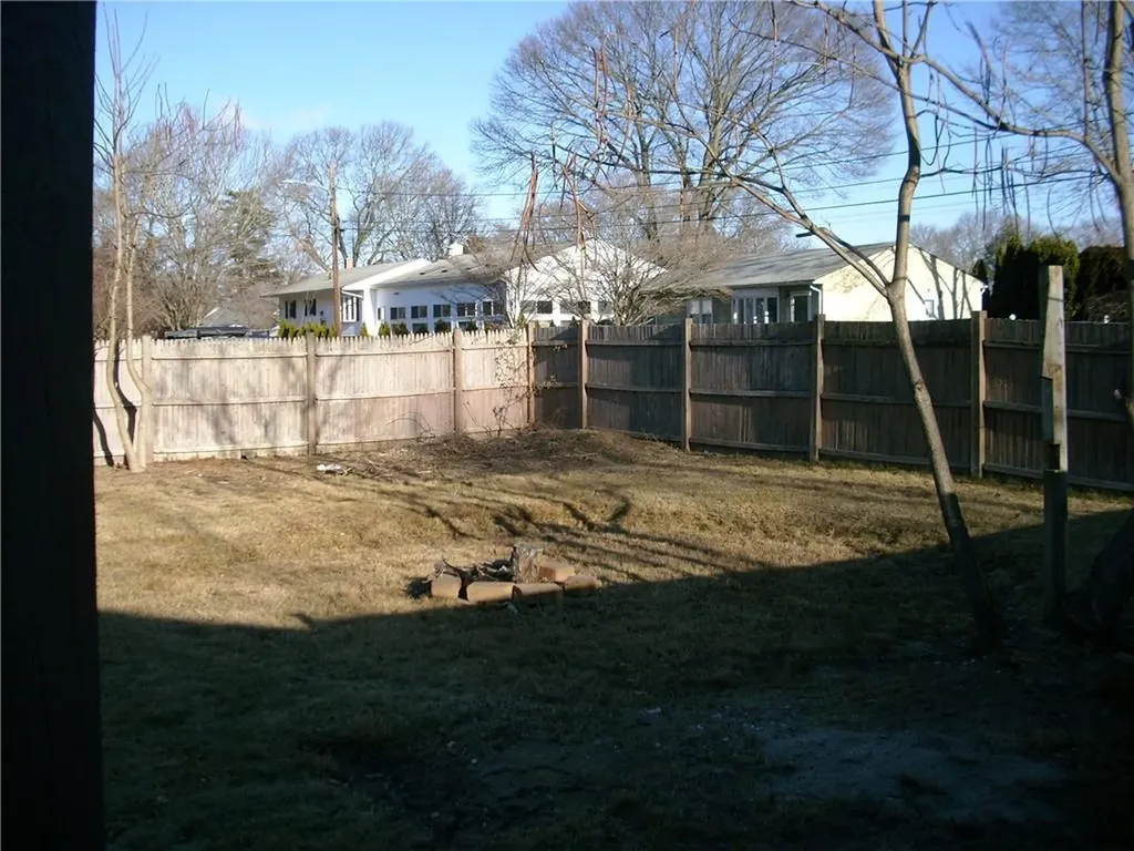 68 Alfred Street Warwick RI 02889