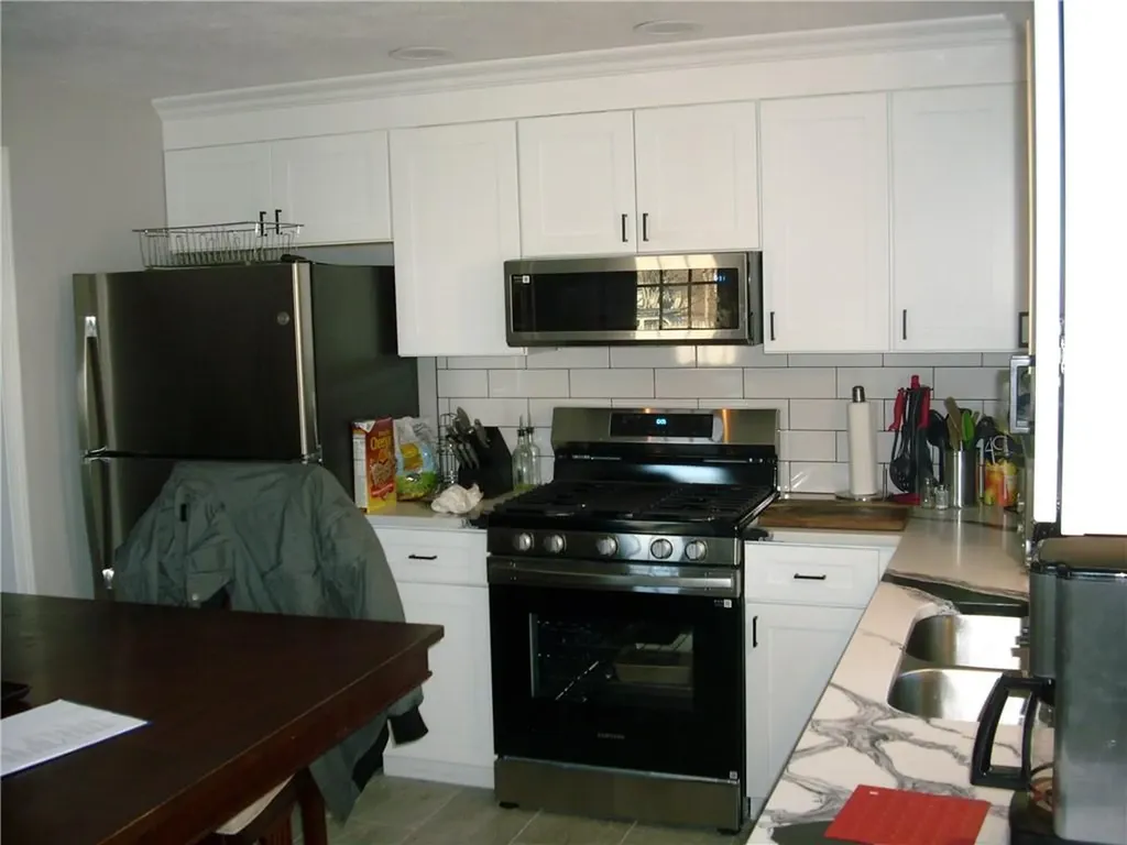 68 Alfred Street Warwick RI 02889