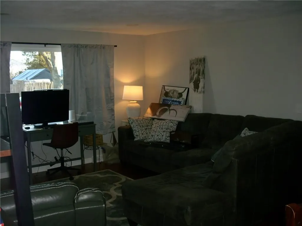 68 Alfred Street Warwick RI 02889