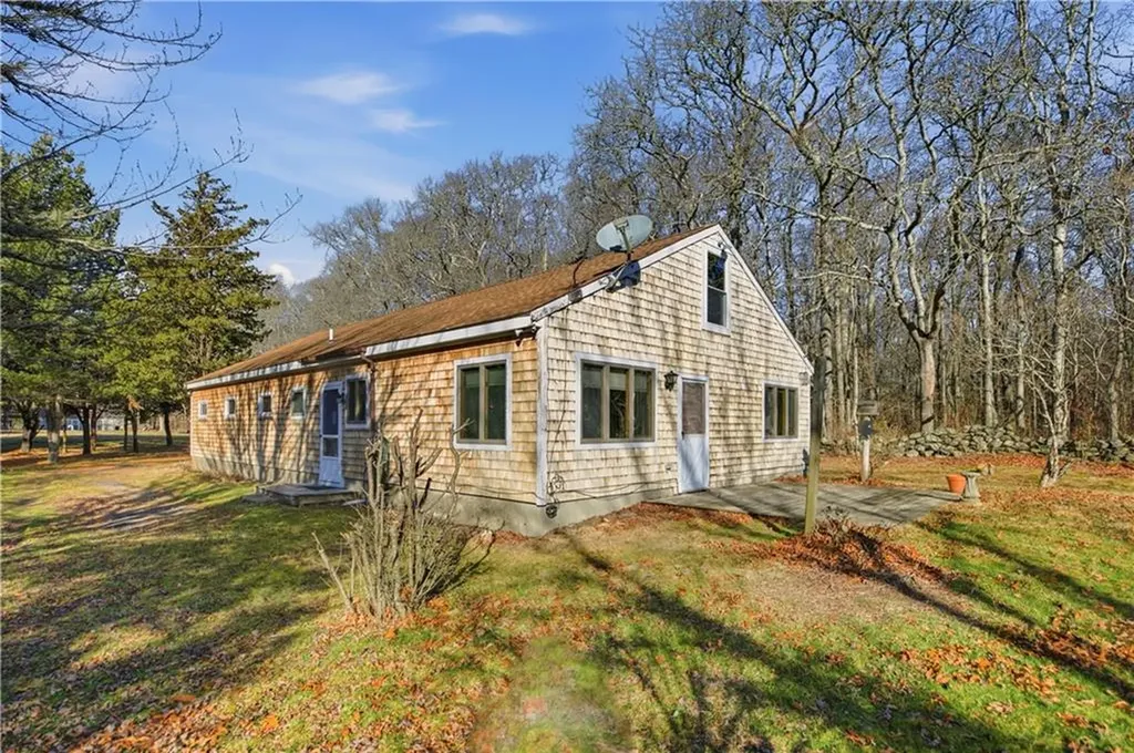 46 Simmons Road Little Compton RI 02837