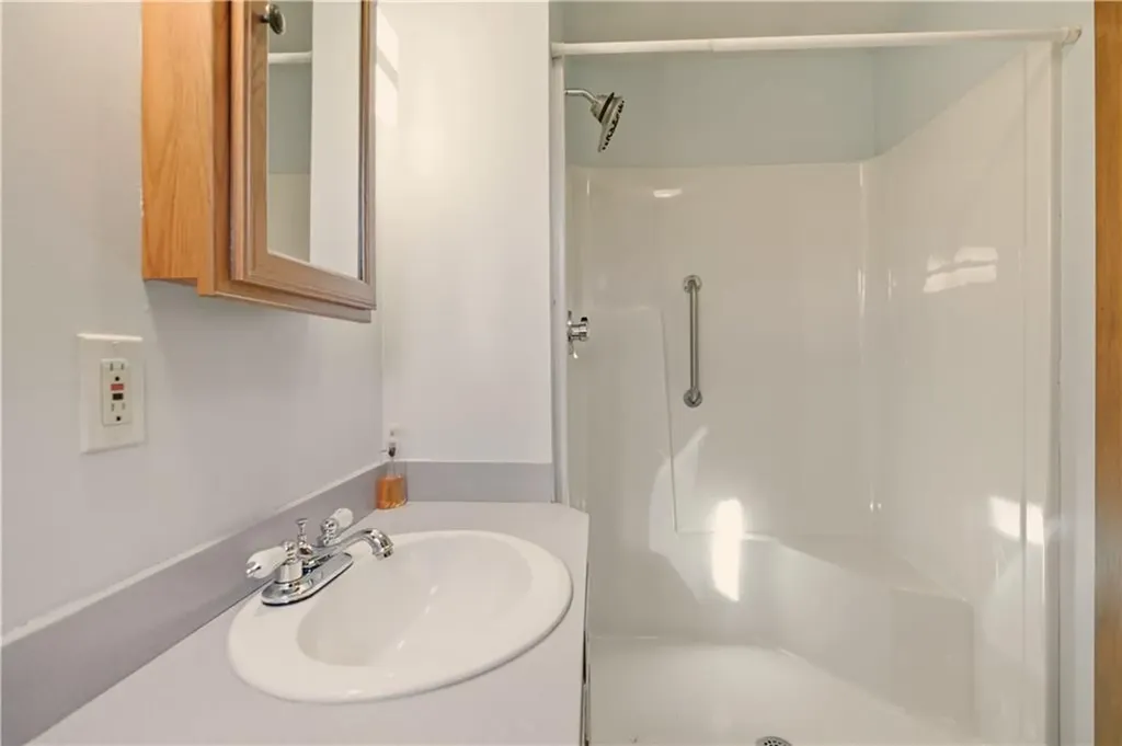 46 Simmons Road Little Compton RI 02837