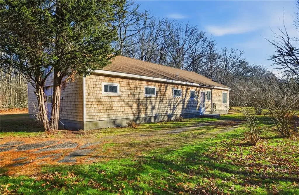 46 Simmons Road Little Compton RI 02837