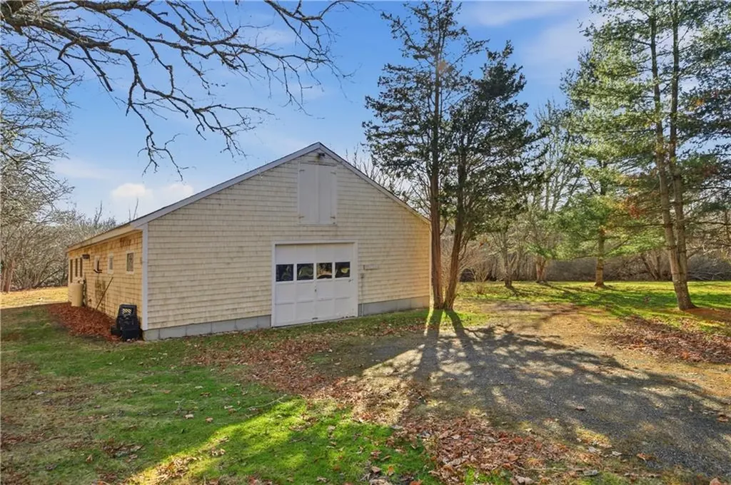46 Simmons Road Little Compton RI 02837