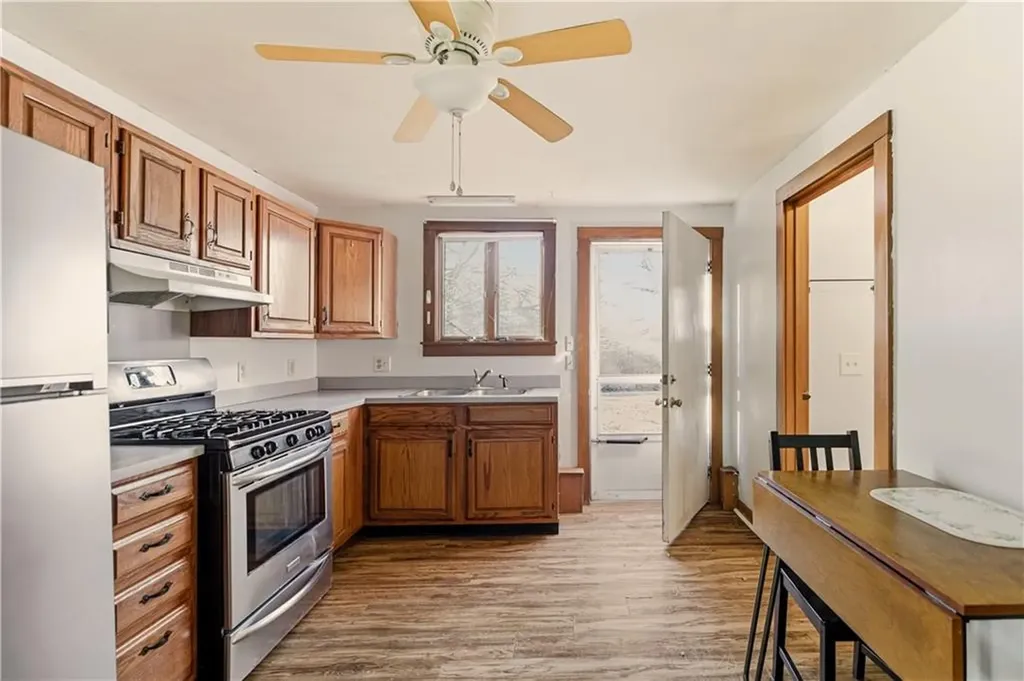 46 Simmons Road Little Compton RI 02837