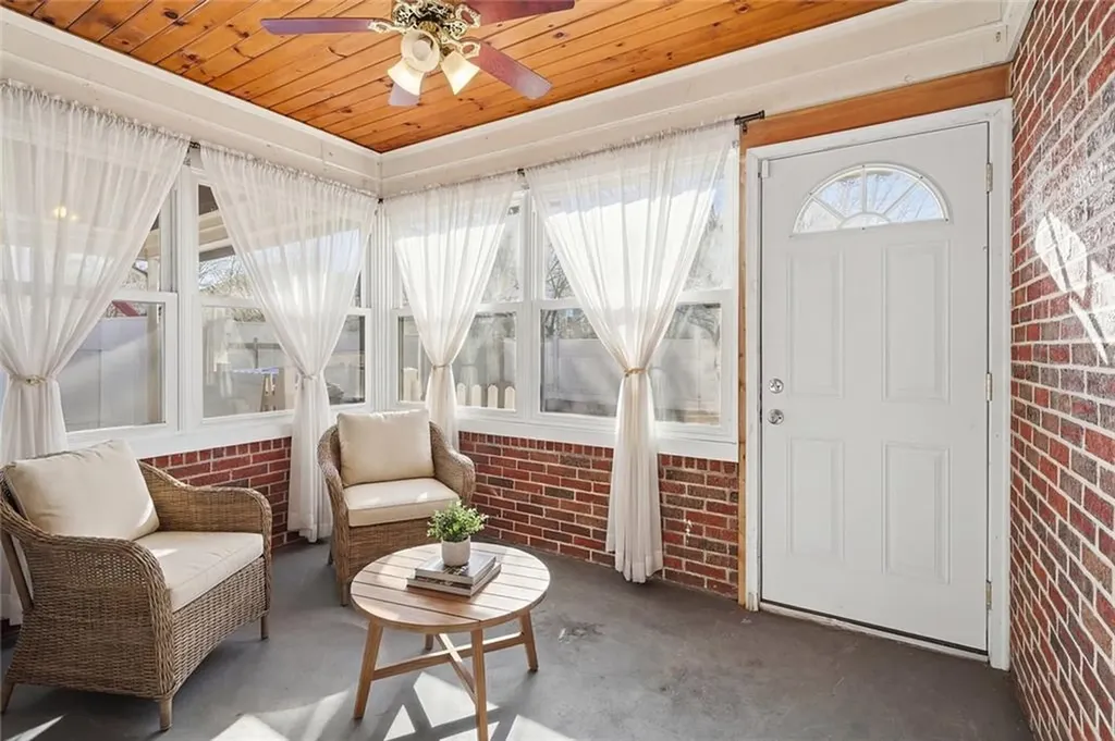 36 Auburn Street Pawtucket RI 02860