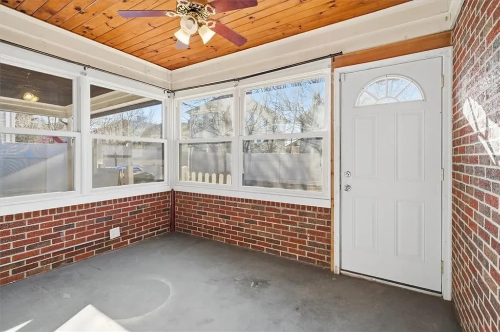 36 Auburn Street Pawtucket RI 02860