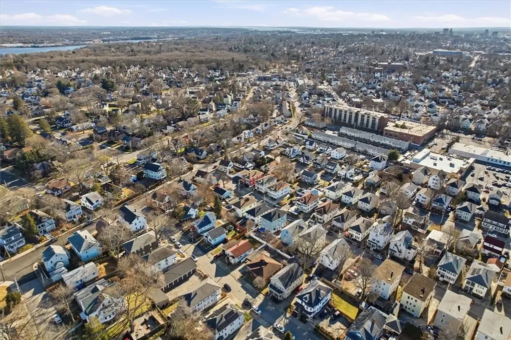 36 Auburn Street Pawtucket RI 02860