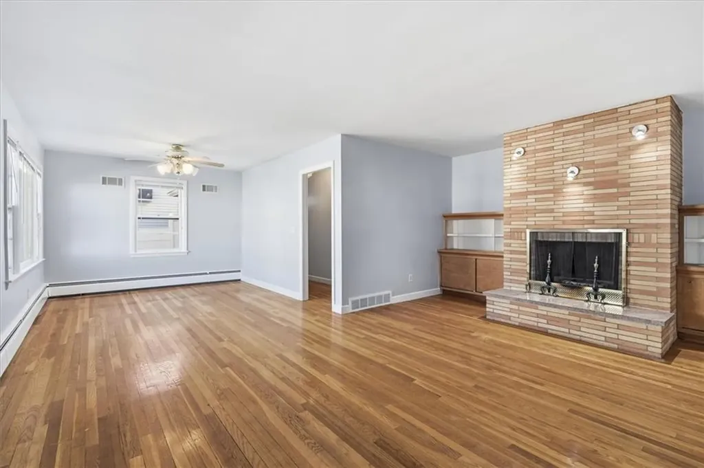 36 Auburn Street Pawtucket RI 02860