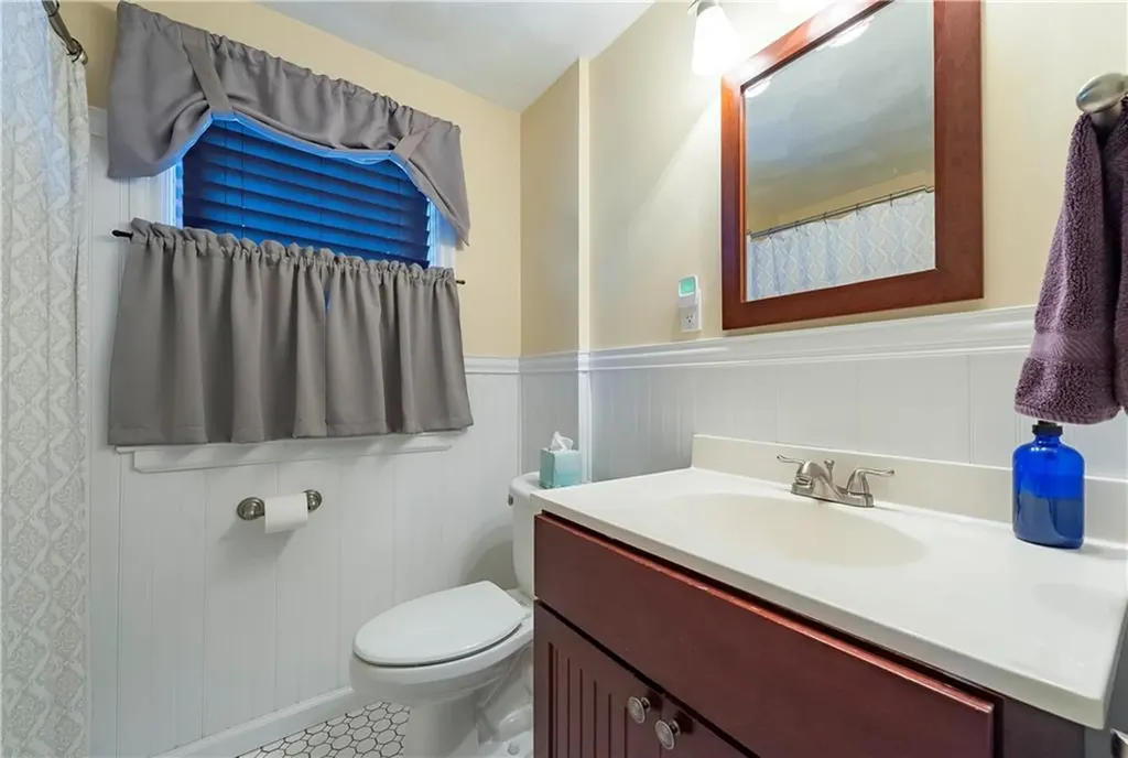 77 Pinecrest Drive Pawtucket RI 02861