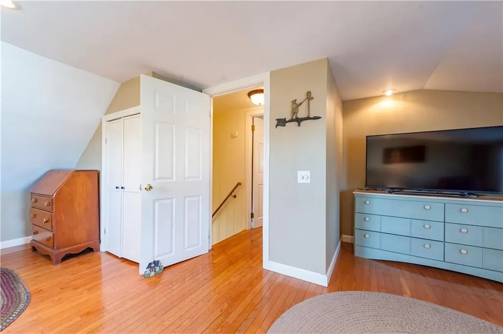 77 Pinecrest Drive Pawtucket RI 02861