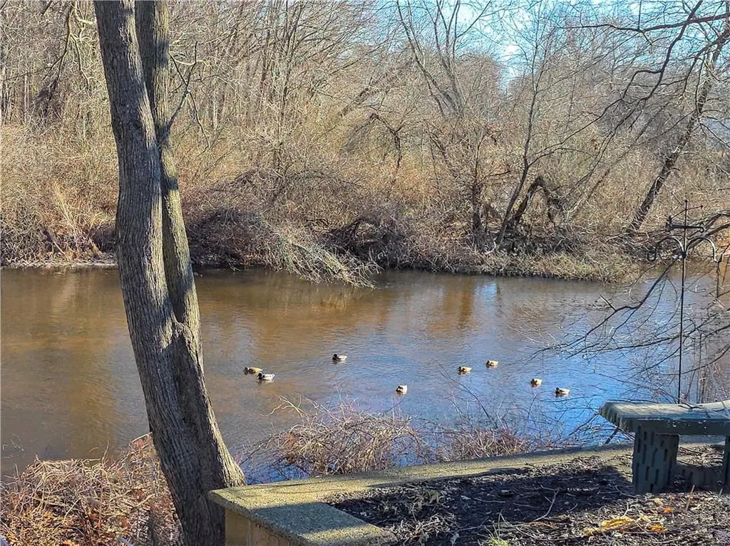 77 Pinecrest Drive Pawtucket RI 02861