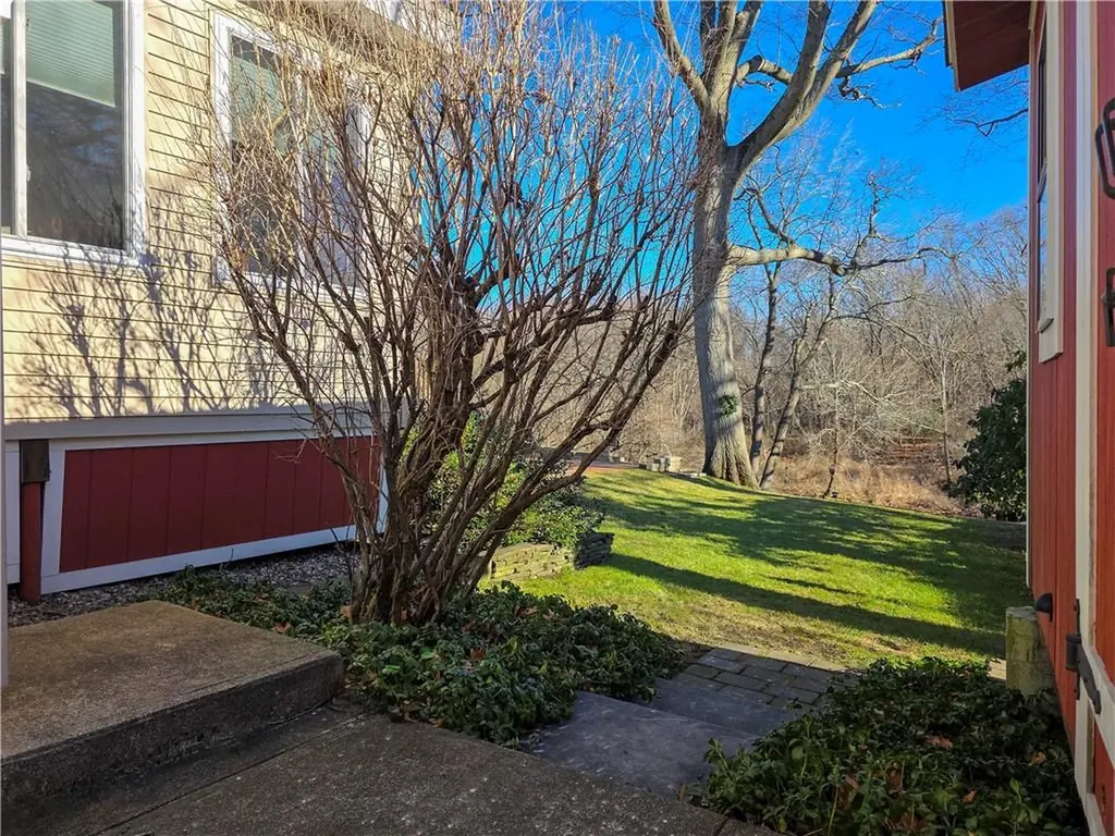 77 Pinecrest Drive Pawtucket RI 02861