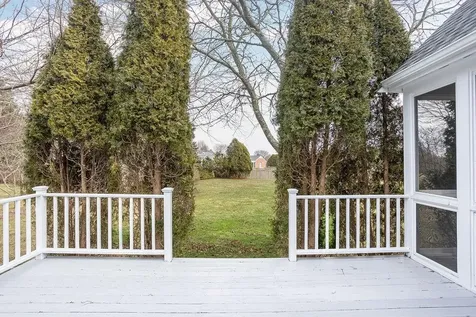 126 Mitchells Lane Portsmouth RI 02871