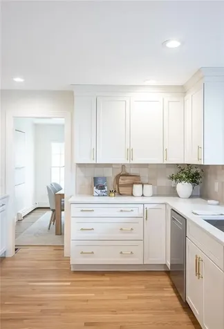 126 Mitchells Lane Portsmouth RI 02871