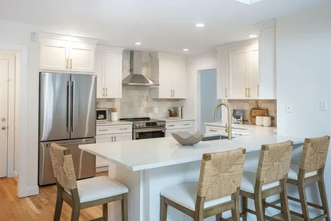 126 Mitchells Lane Portsmouth RI 02871