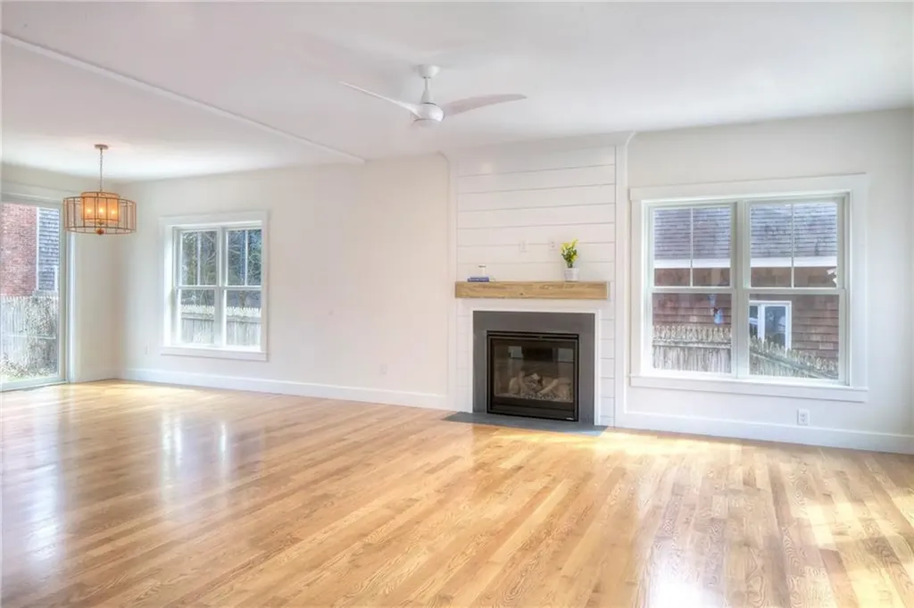 45 Corys Court Portsmouth RI 02871