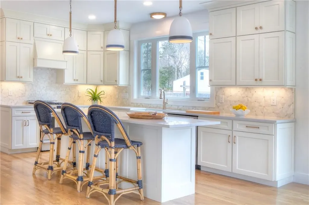 45 Corys Court Portsmouth RI 02871