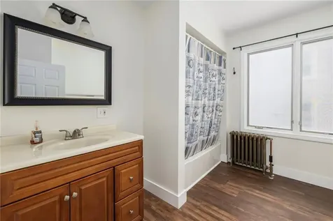 10 Broad Street Warren RI 02885