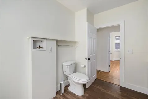 10 Broad Street Warren RI 02885