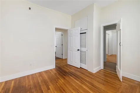 10 Broad Street Warren RI 02885