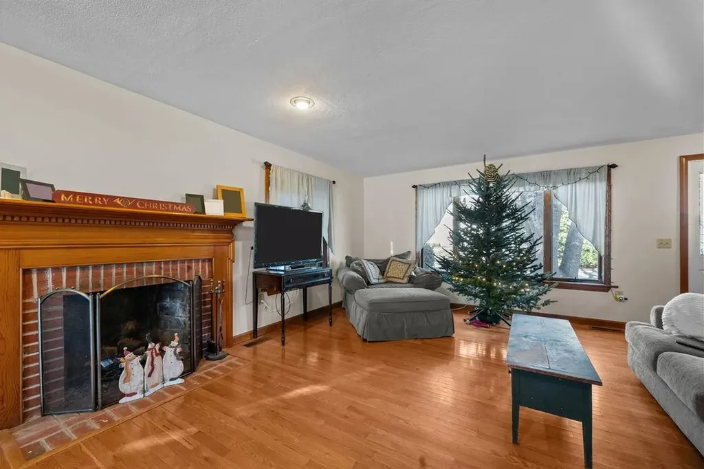 170 Weathervane Road South Kingstown RI 02879