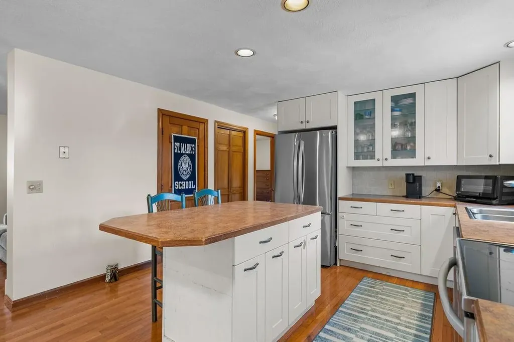 170 Weathervane Road South Kingstown RI 02879