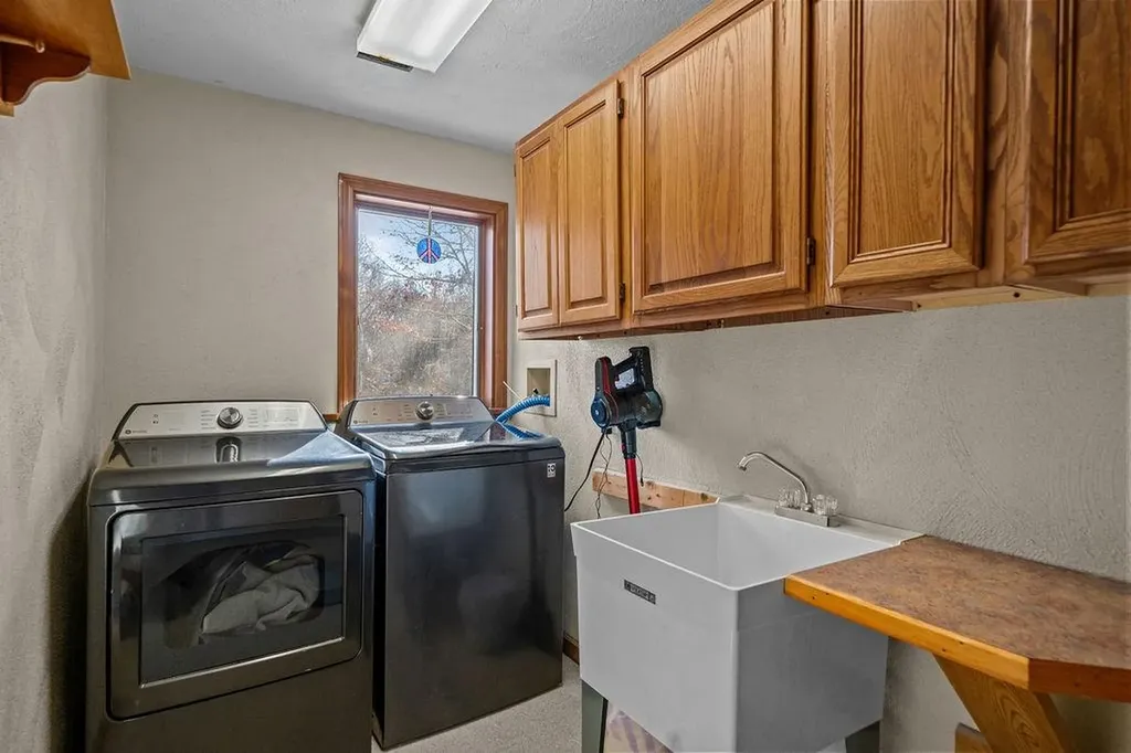 170 Weathervane Road South Kingstown RI 02879