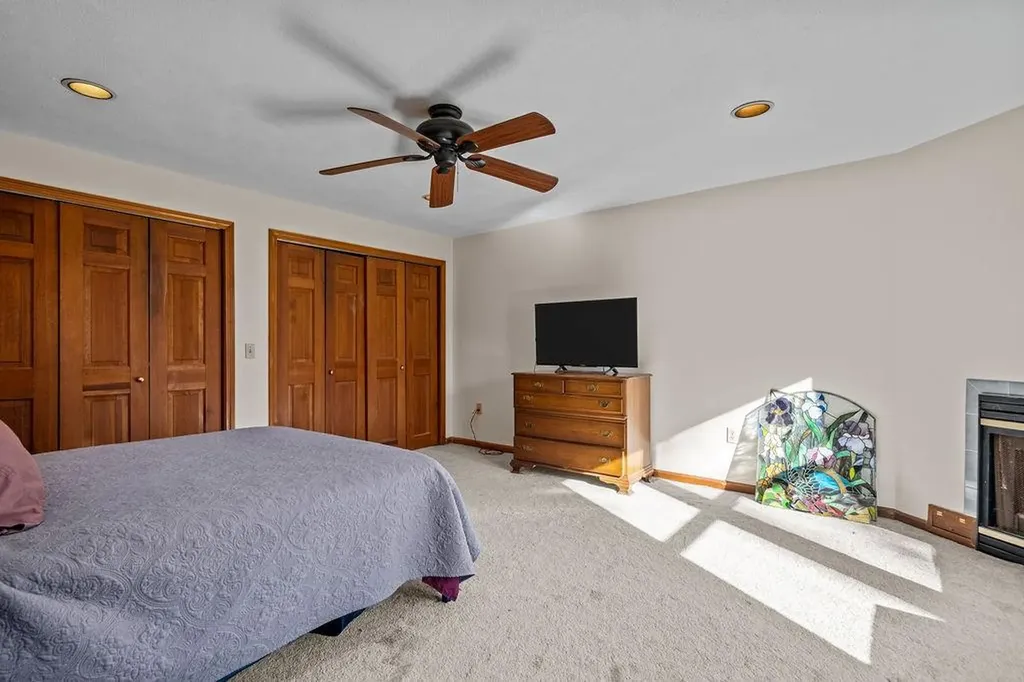 170 Weathervane Road South Kingstown RI 02879