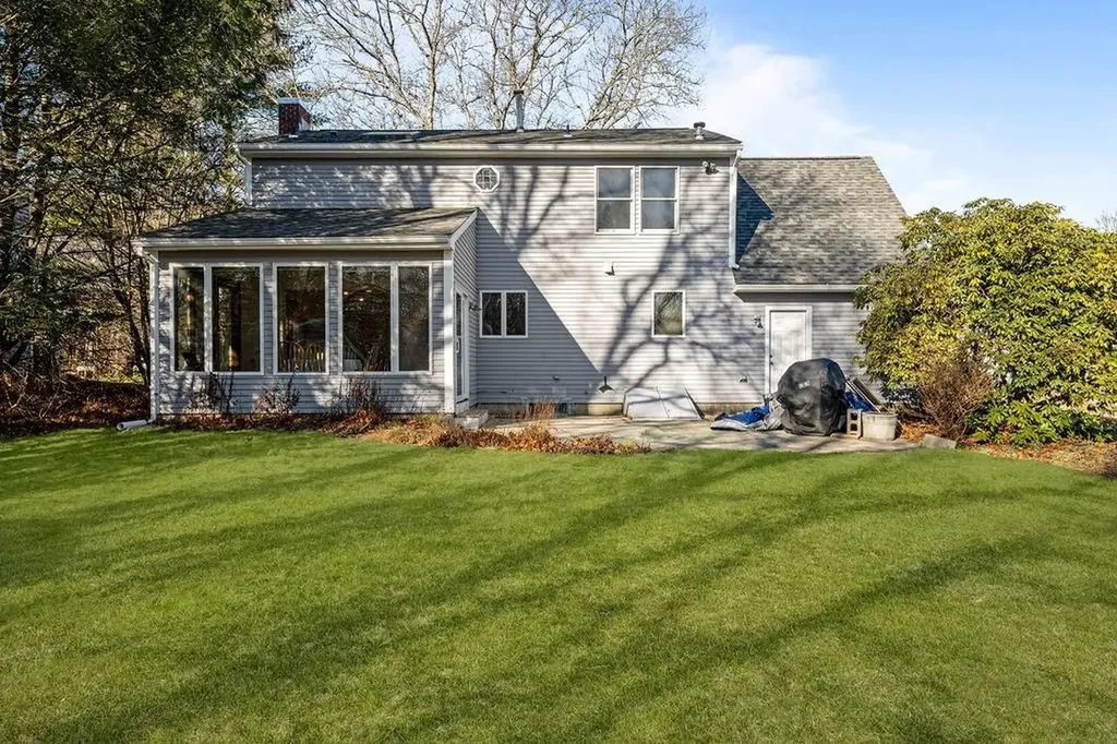 170 Weathervane Road South Kingstown RI 02879