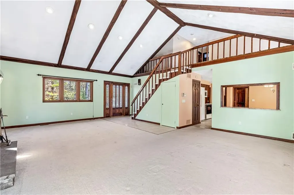 22 Angell Road Scituate RI 02857