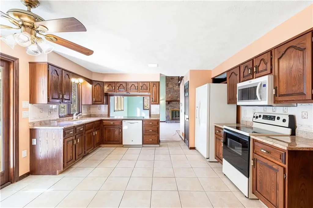 22 Angell Road Scituate RI 02857