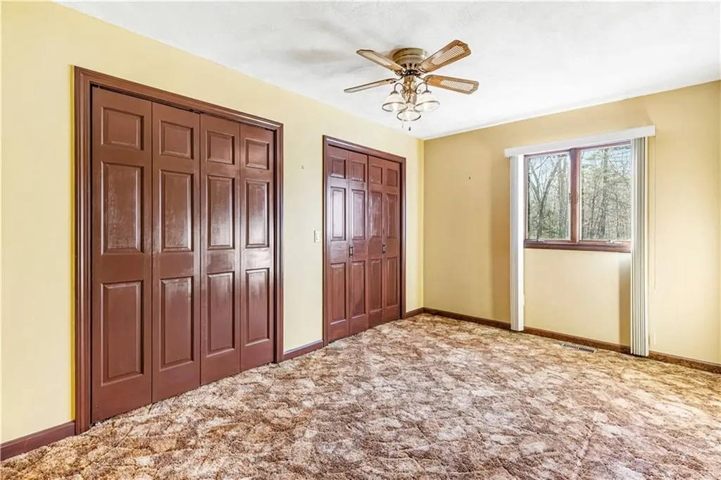 22 Angell Road Scituate RI 02857